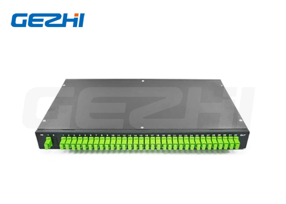 1X8 1X16 Fiber PLC Splitter Rack Mount للشبكة البصرية السلبية